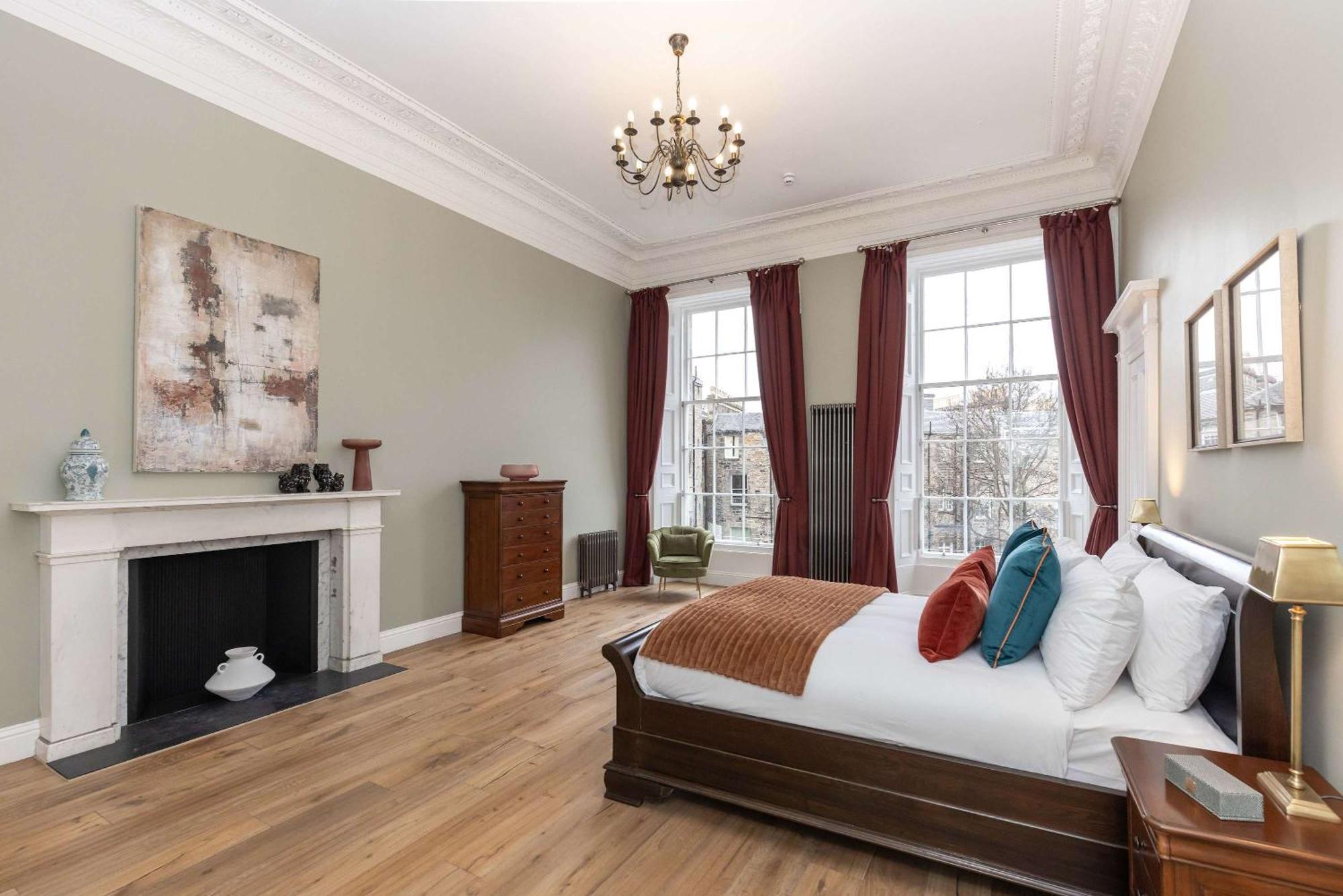 Dragon Suites Luxury Apartments At 9 Albyn Place Edinburgh Luaran gambar